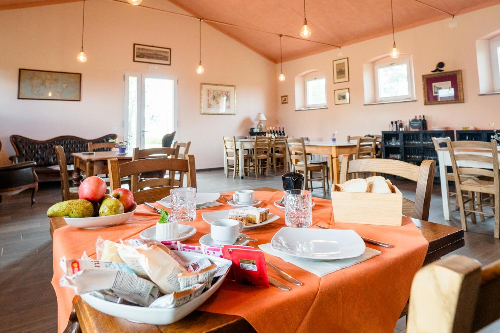 Agriturismo Bio Podere 109 - Wine&Food Альберезе Экстерьер фото