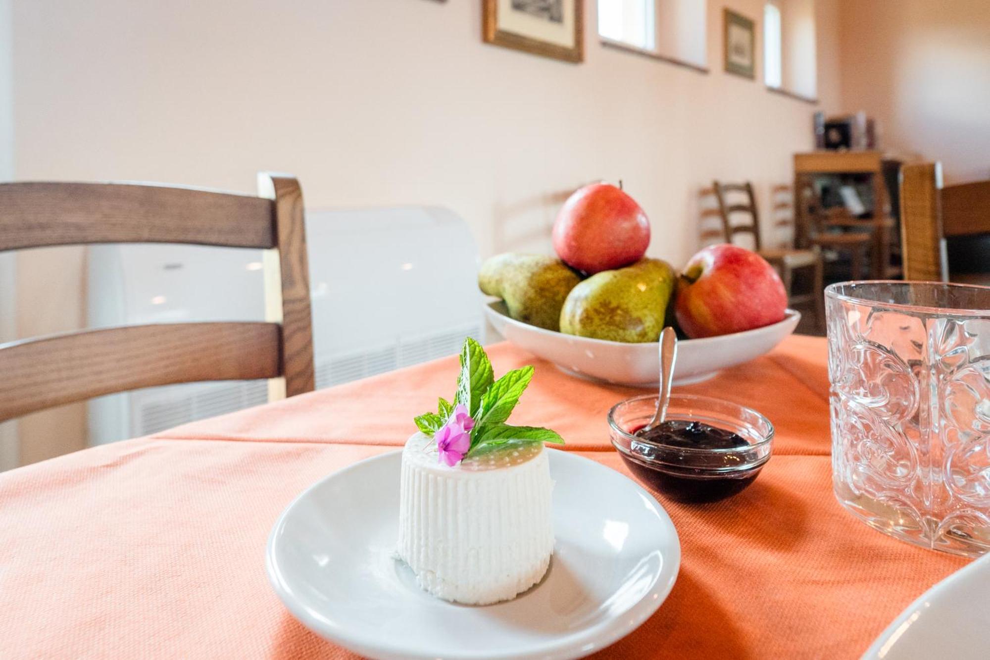 Agriturismo Bio Podere 109 - Wine&Food Альберезе Экстерьер фото