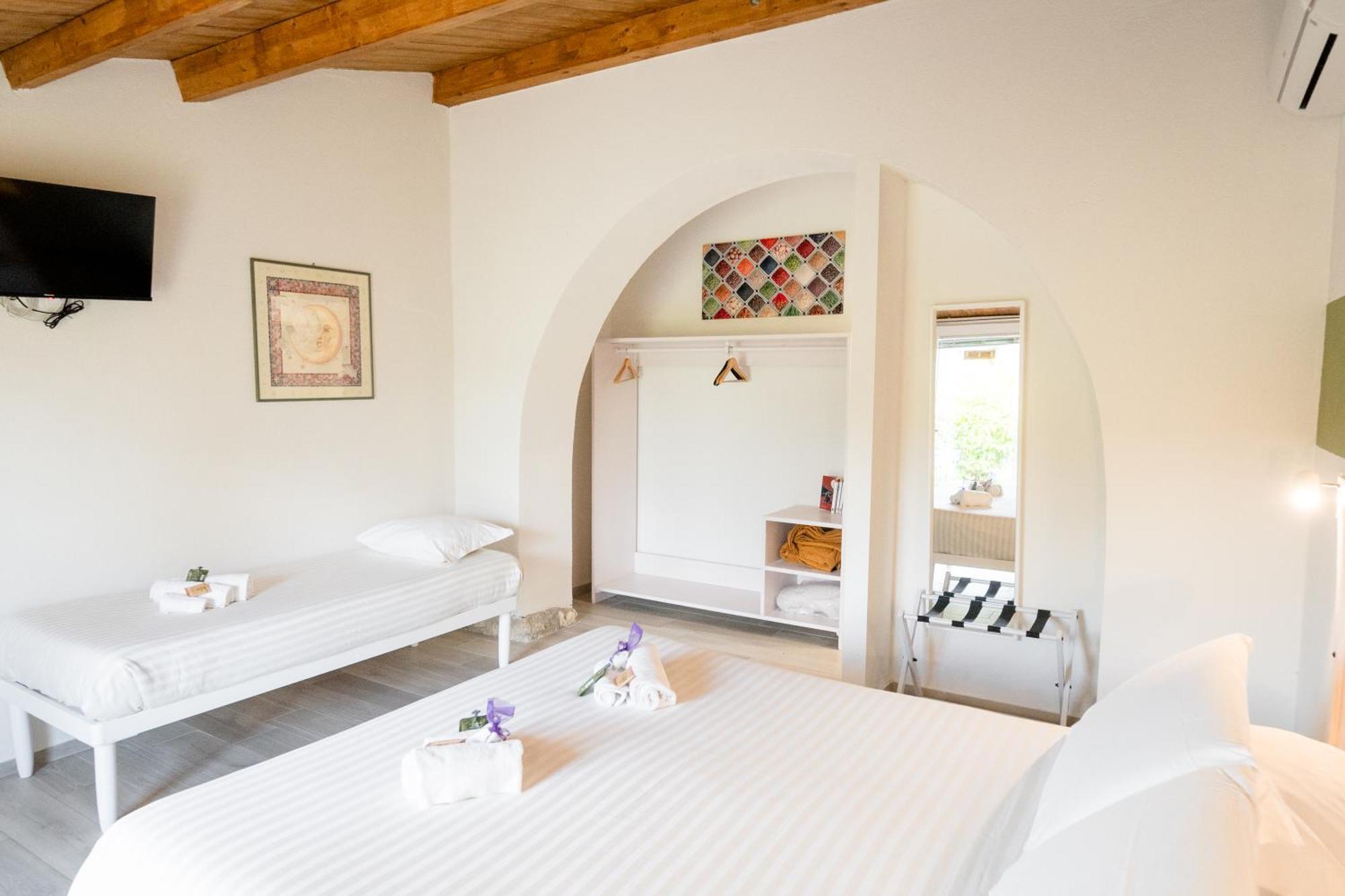 Agriturismo Bio Podere 109 - Wine&Food Альберезе Экстерьер фото